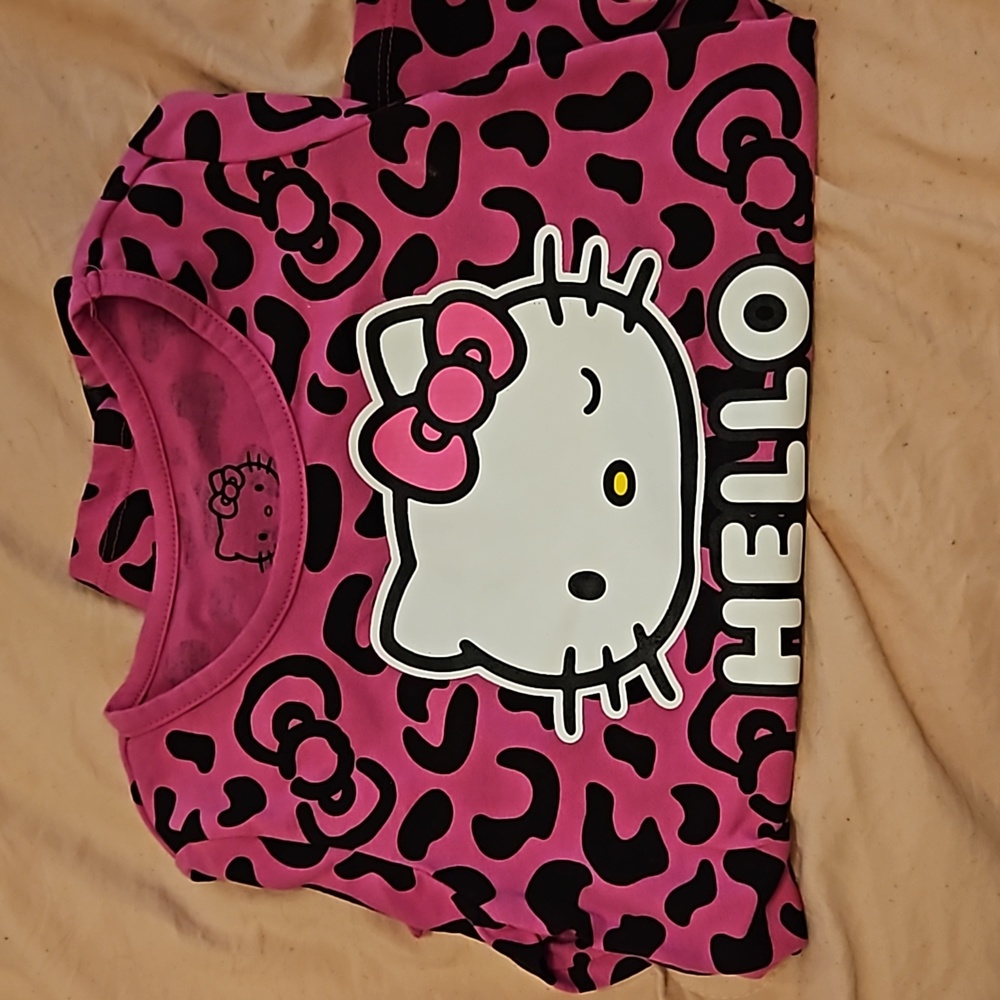 Hello Kitty top